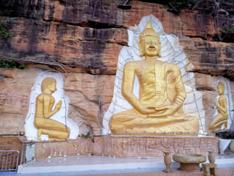 Wat Tham Phupha Khao