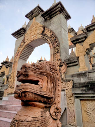 Wat Prachakhom Wanaram (Pa Kung)