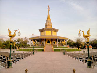 Wat Prachakhom Wanaram (Pa Kung)